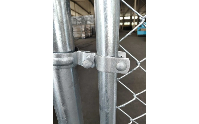 ANJIA Group – galvanized chain link fence gate with hinges and latch accessories